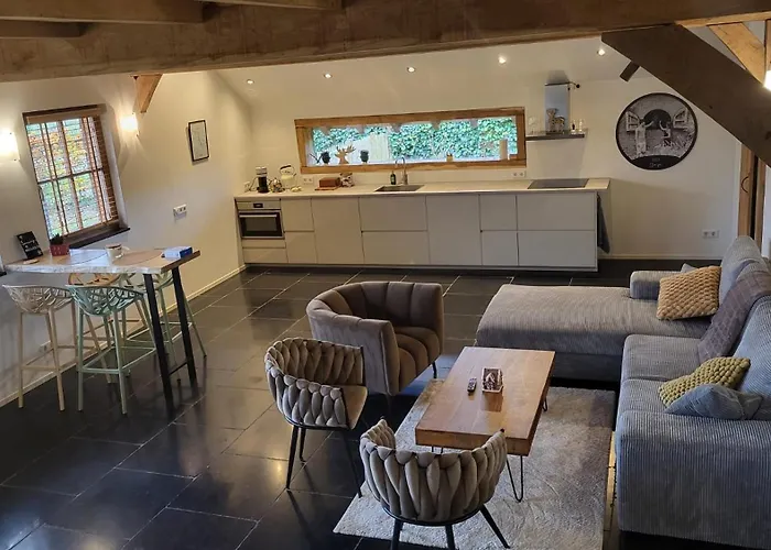 Sams Cottage